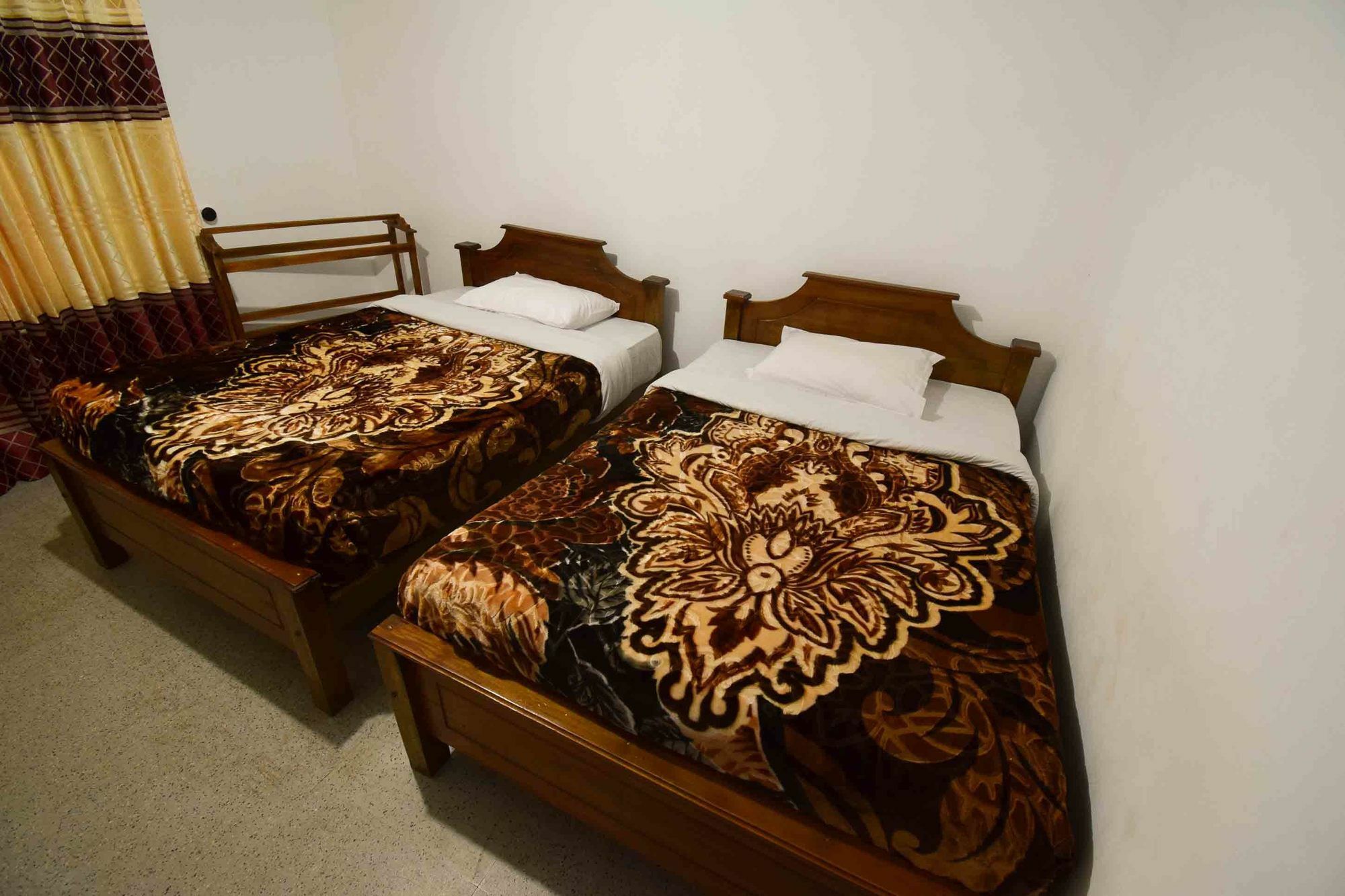 Yoho Royal Forest Edge Homestay