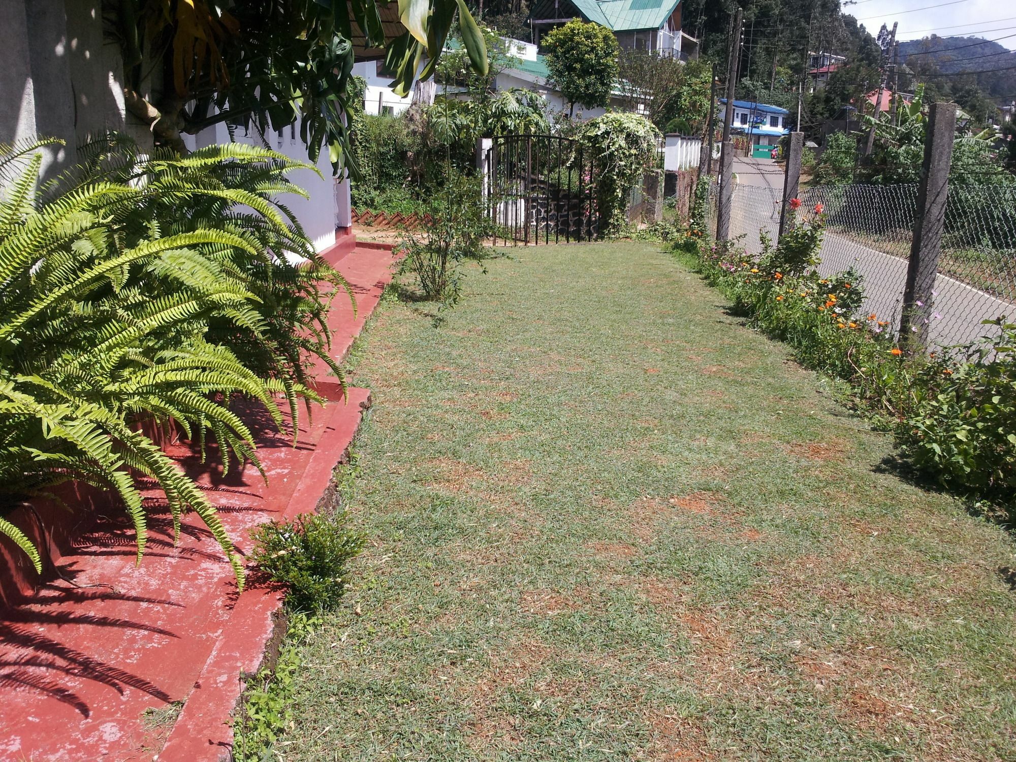 Homestay Andrews *