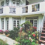 Country Lodge