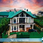Guest House Hill Paradise