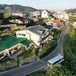 Gregory Hills
