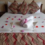 Lake View Hotel & Bungalow