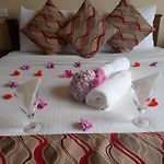 Lake View Hotel & Bungalow