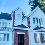 Little England By Regus