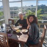 Sunsky Family Guest