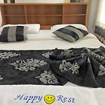 Happy Inn