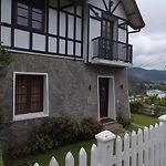 Villa De Roshe
