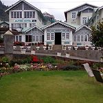 Alpine Hotel