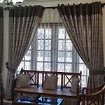 Silver Rose Holiday Home