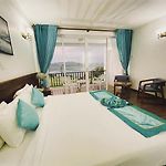 Royal Lake Hotel