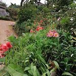 Lakleen Holiday Home