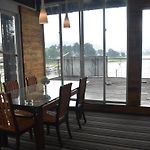 Nuwaraeliya H2O Lakeside