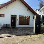 Oviya Guest Nuwara Eliya