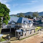 Grand Bungalow Nuwara Eliya By Seven Angels