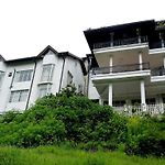 Drizzle Ridge Hotel