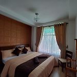 Cloudberry Inn Vibe