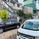 Lanka Guest