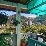 Mapelle House