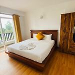 Nuwaraeliya Penthouse Apartment With Pool & Panaromic Views