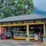 Channa Hotel And Rest Labookellie