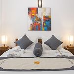 Grand Camellia Hotel