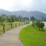 The Tea Garden - Complimentary Breakfast, Near Lake Gregory