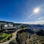 Tea Bush Hotel