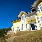 Luxe Wilderness - Private Villas, Free Breakfast, 2Km From City Centre
