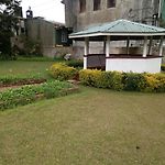 Royal Garden Hotel