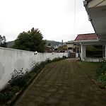 Royal Garden Hotel