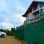 Guest House Hill Paradise