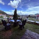 Roshan Guest House