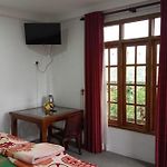 Creek View Hotel And Car Rental