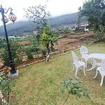 The Mountray View Hotel