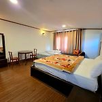 Sakura Hotel
