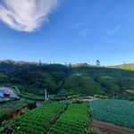 Friendly Hills Hotel