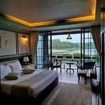 Royal Lake Hotel