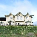 Moon View Bungalow