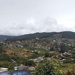 Nuwara Eliya Rashini Mountain View Cottage