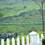 Lassana Holiday Bungalow