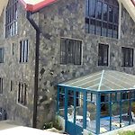 Daffodils Hotel