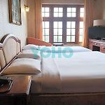 Alpine Hotel