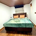 Leopard\'S Villa & Hostel