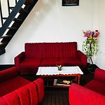 Singho\'S Cottage