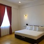 Glenloch Tea Factory Hotel