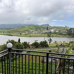 Creek View Inn