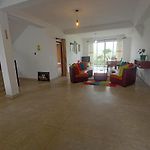 S&C Hilltop Bungalow