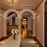 The Bellwood Manor