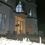 Hotel Rose Garden