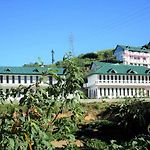 Vintage Courtyard Hotel
